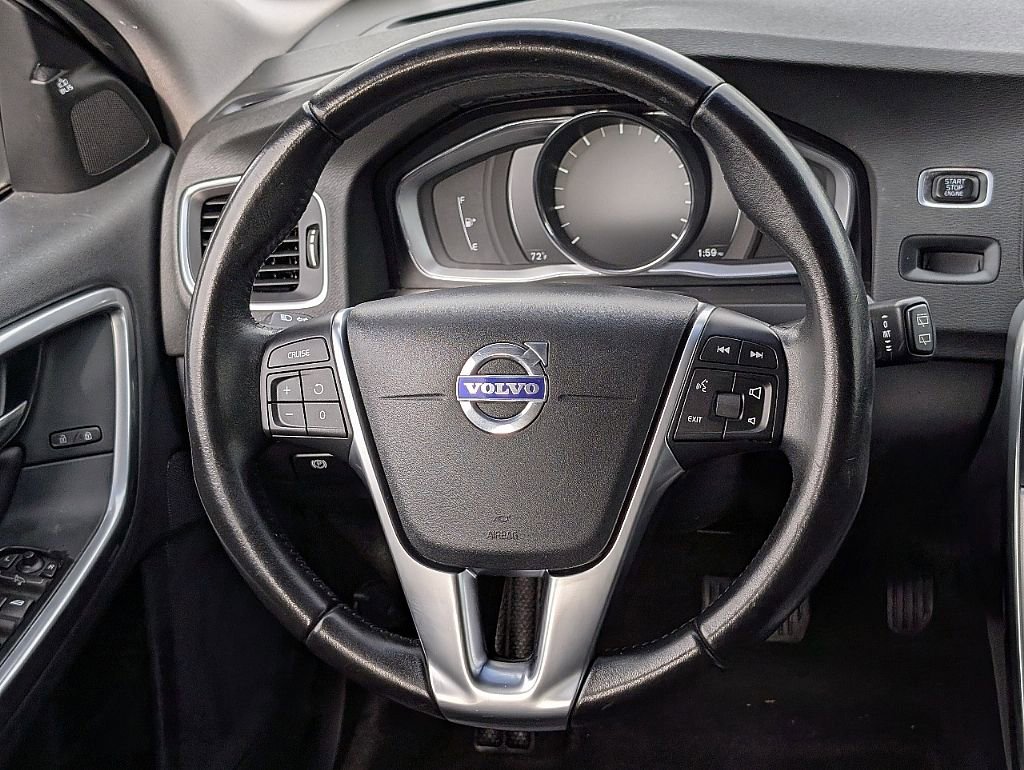 Used 2017 Volvo V60 T5 Premier w/ Convenience Package image 22