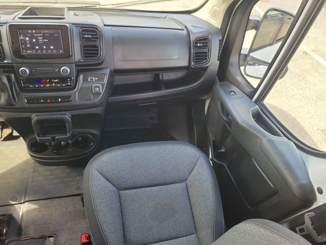Used 2025 RAM ProMaster 2500 w/ Convenience Group image 13