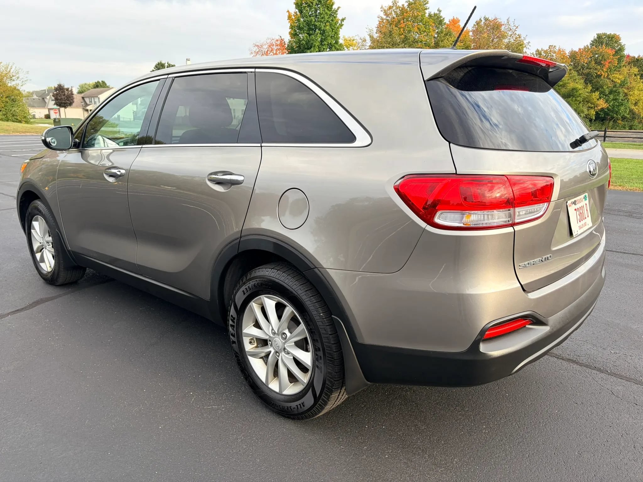 Used 2016 Kia Sorento L FWD image 3