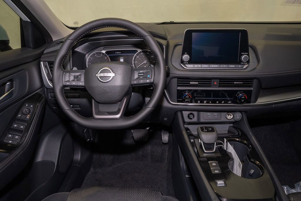 New 2026 Nissan Rogue SV image 8