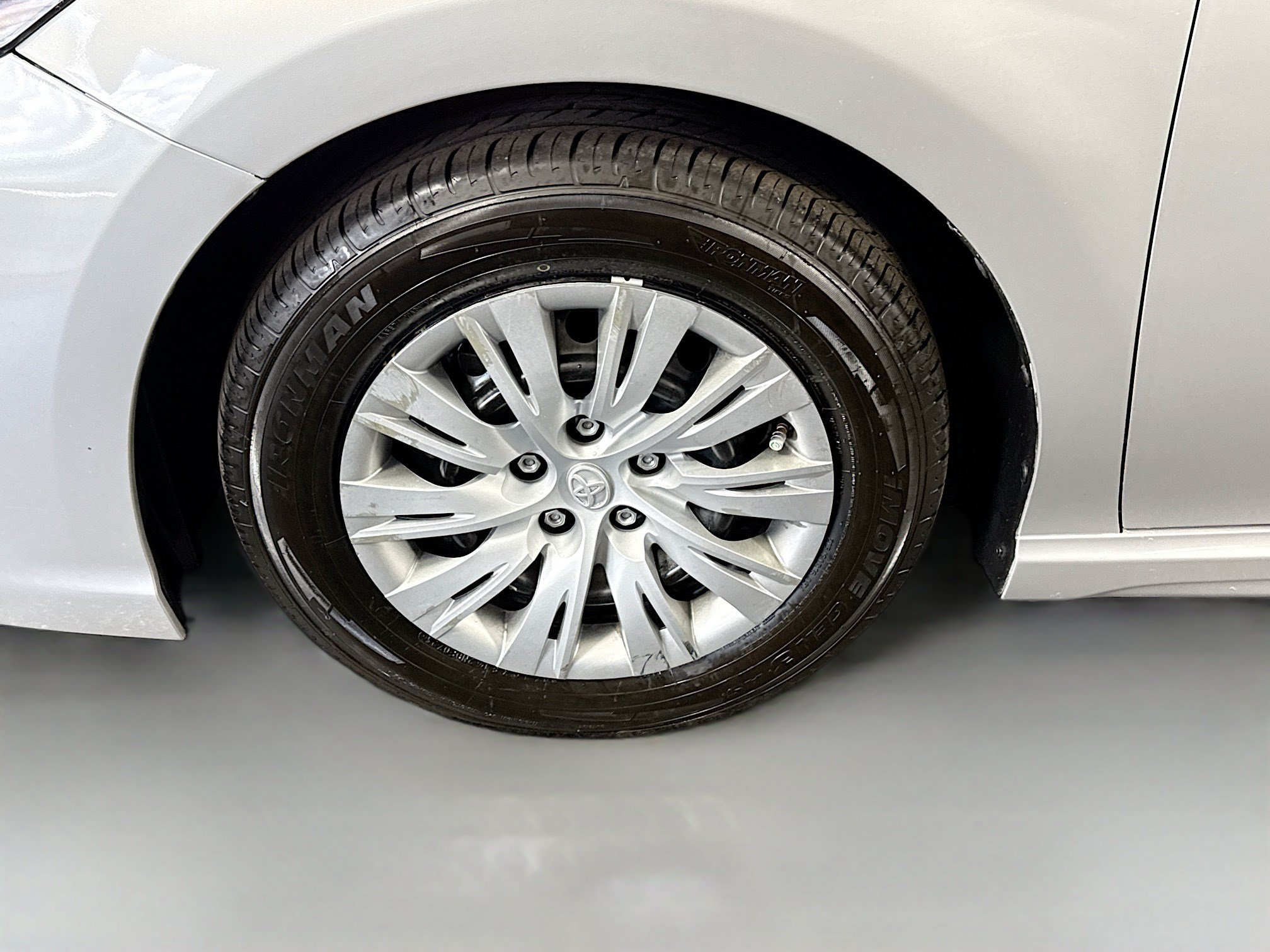 Used 2022 Toyota Camry SE w/ Convenience Package FWD image 38
