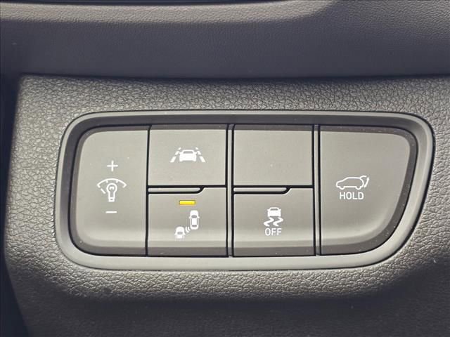 Used 2020 Hyundai Santa Fe Limited image 19