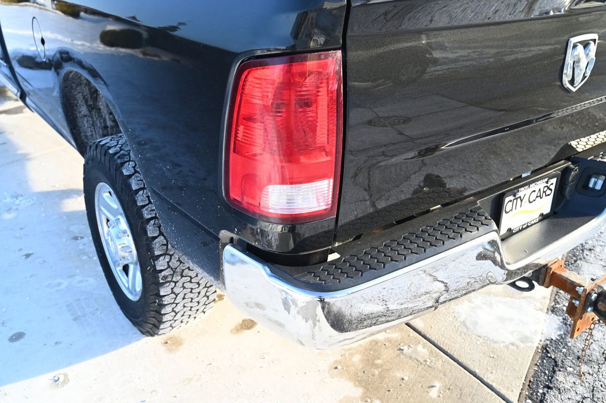 Used 2018 RAM 2500 Tradesman w/ Chrome Appearance Group image 13