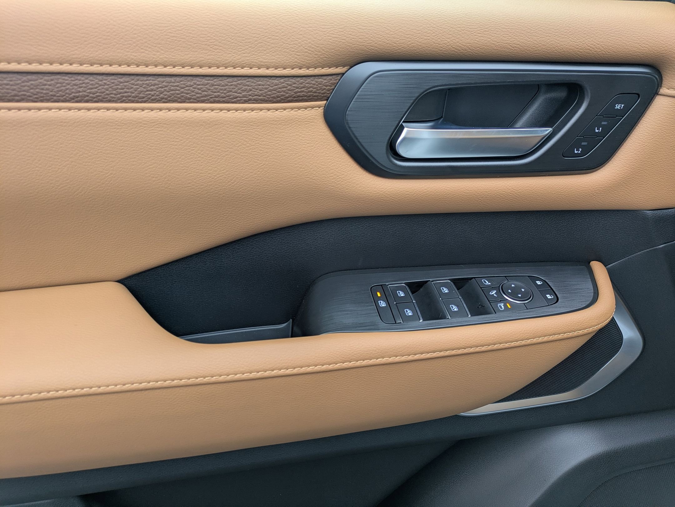 New 2026 Nissan Armada Platinum Reserve image 13