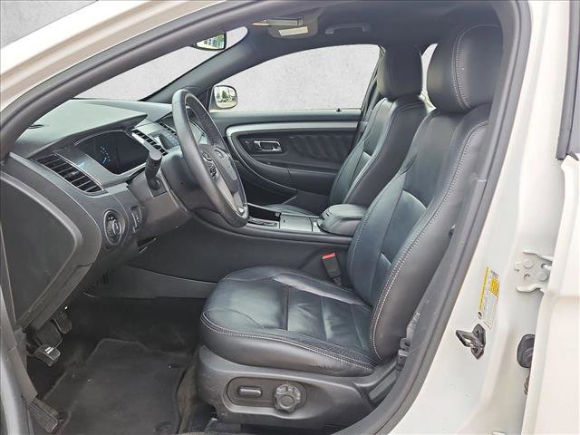 Used 2016 Ford Taurus SEL FWD image 15