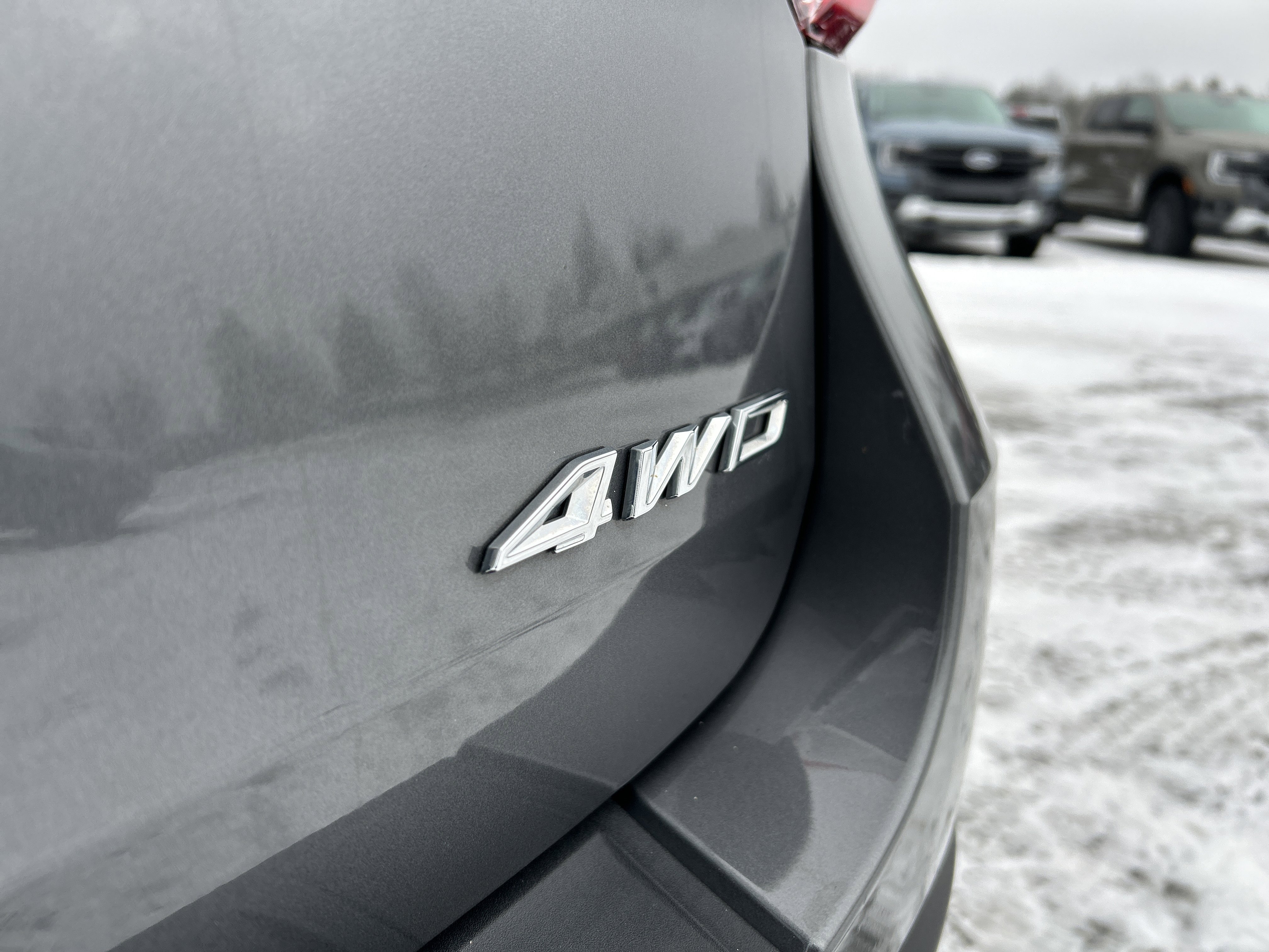 Certified 2022 Ford Explorer XLT w/ Equipment Group 202A image 25