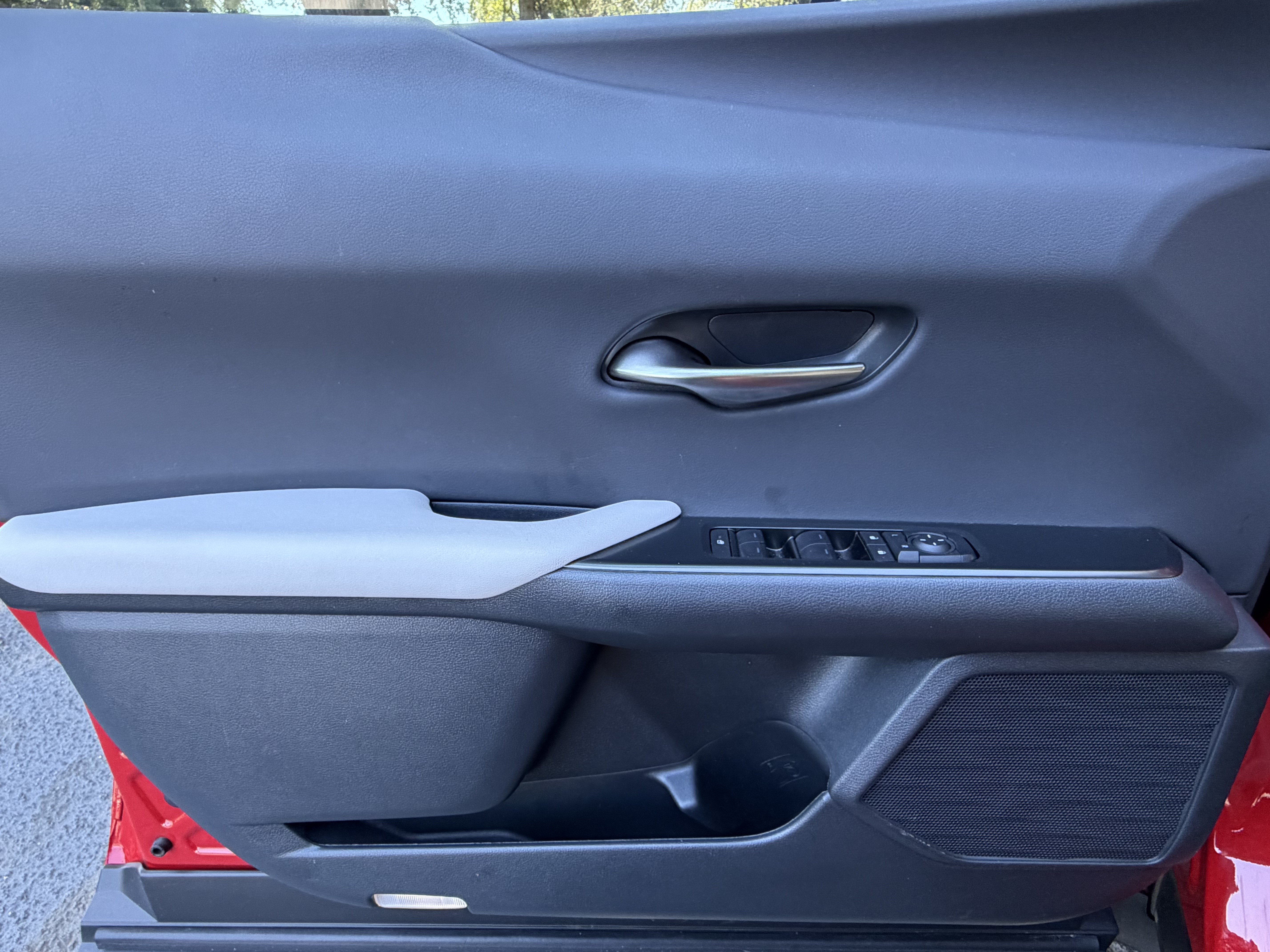 Certified 2025 Lexus UX 300h FWD w/ Accessory Package (Z1) image 13