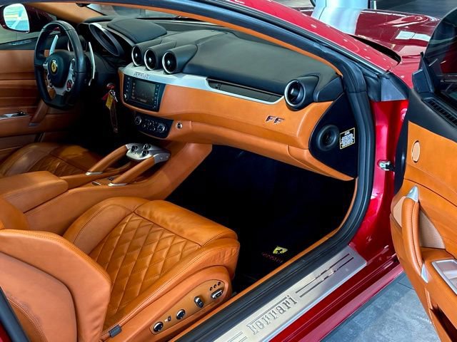 Used 2012 Ferrari FF AWD/4WD image 41