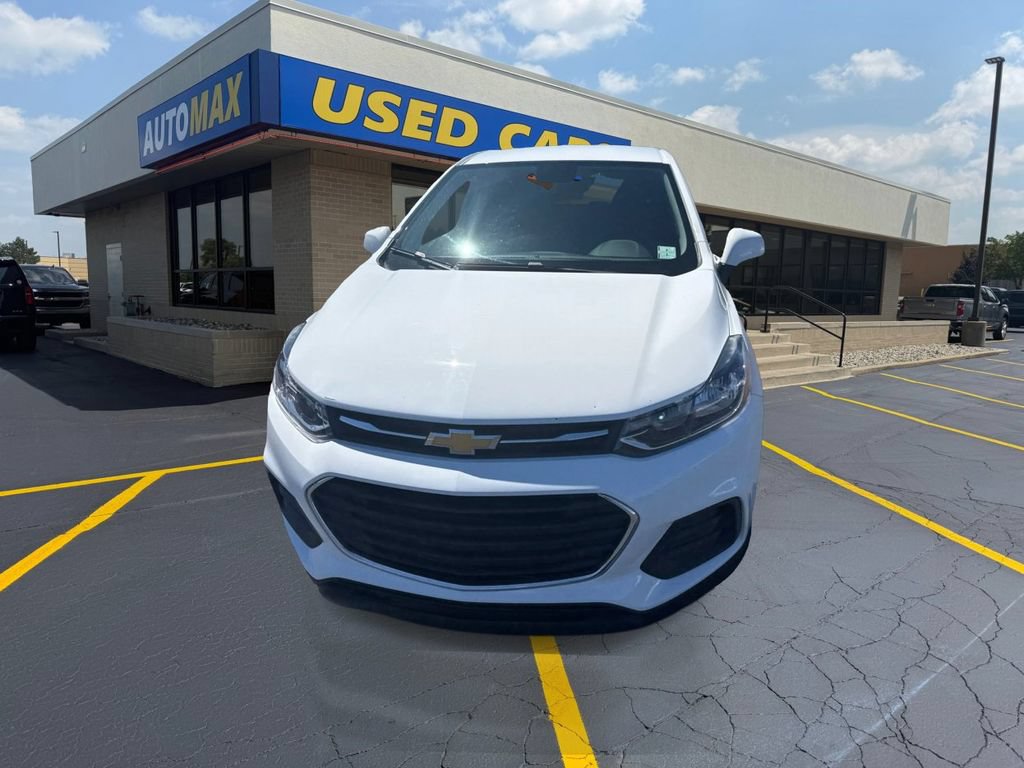 Used 2021 Chevrolet Trax LS w/ Tint and Cruise Package AWD/4WD image 3