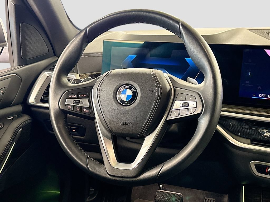 Used 2024 BMW X5 xDrive40i w/ Parking Assistance Package AWD/4WD image 18