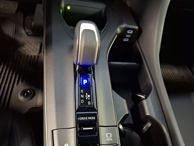 Used 2023 Toyota Crown AWD/4WD image 14