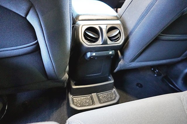 Used 2023 Jeep Wrangler Unlimited AWD/4WD image 27