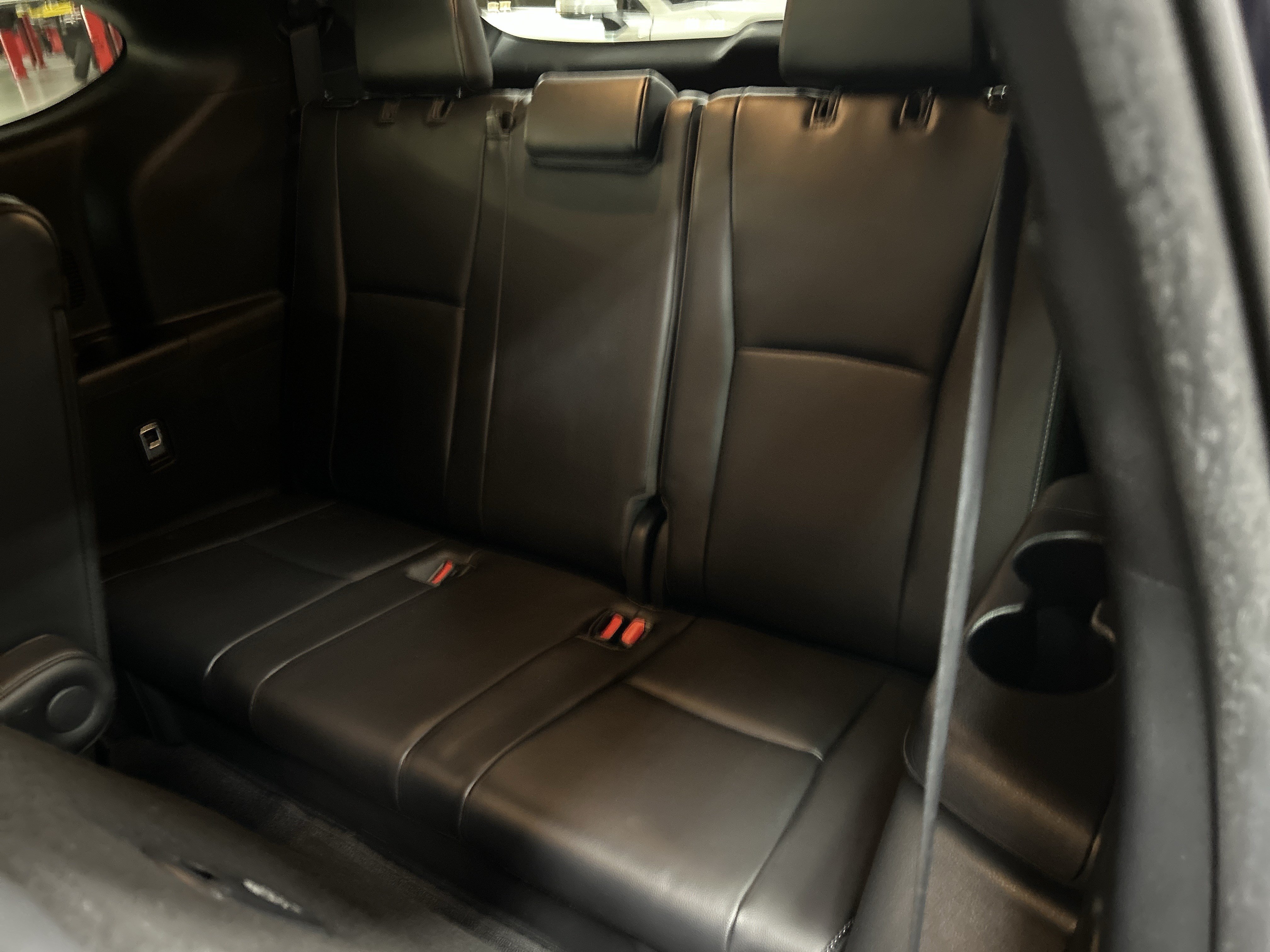 Used 2021 Toyota Highlander XSE FWD image 24