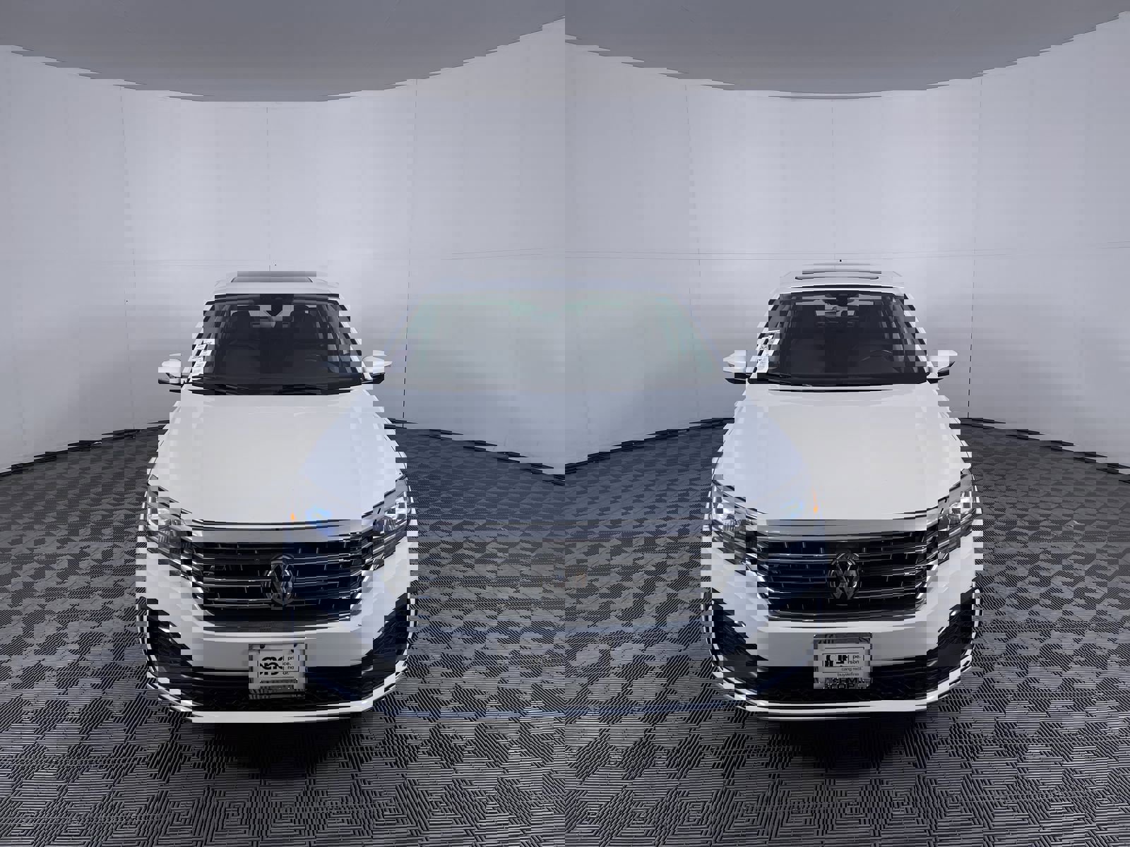 Used 2020 Volkswagen Passat 2.0T R-Line image 28