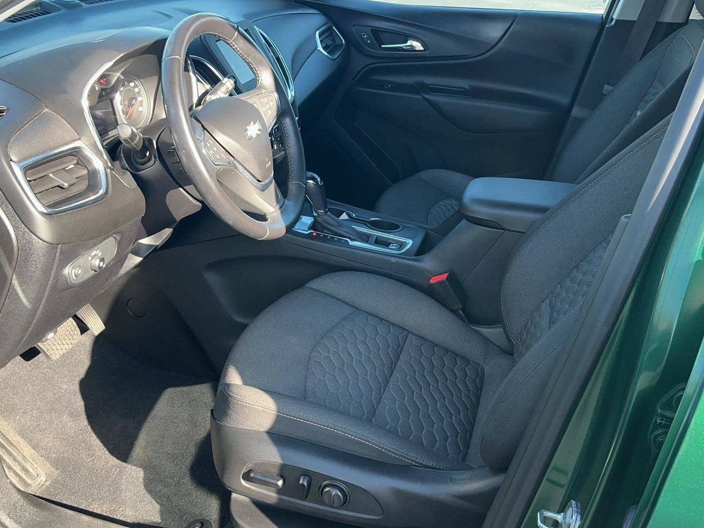 Used 2019 Chevrolet Equinox LT AWD/4WD image 21