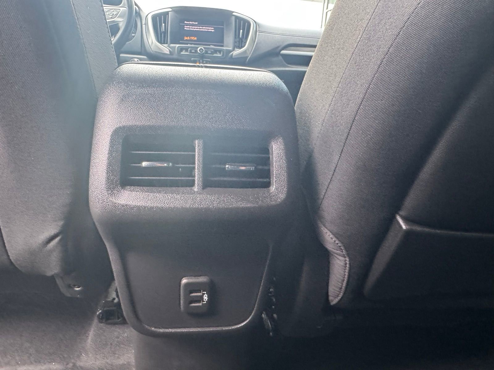 Used 2022 GMC Terrain SLE image 27