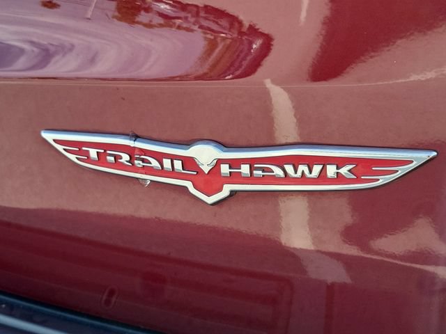 Used 2019 Jeep Grand Cherokee Trailhawk w/ Trailhawk Luxury Group AWD/4WD image 8