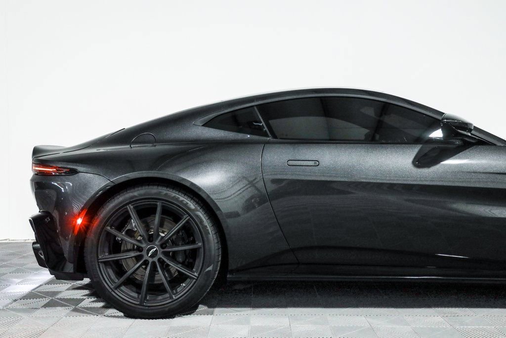 Used 2020 Aston Martin V8 Vantage Coupe image 2