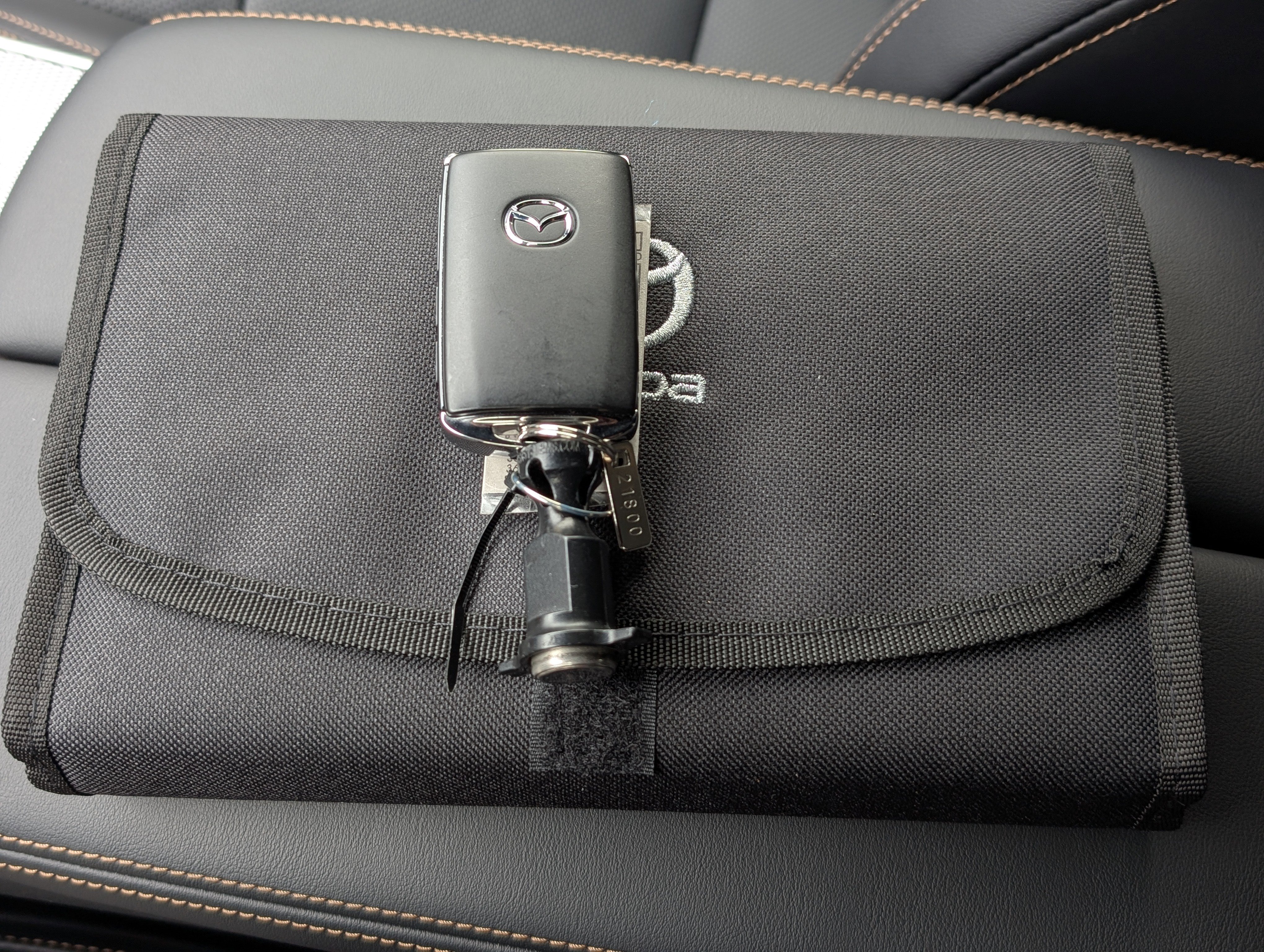 Used 2025 MAZDA CX-90 3.3 Turbo w/ Premium Plus Pkg image 40