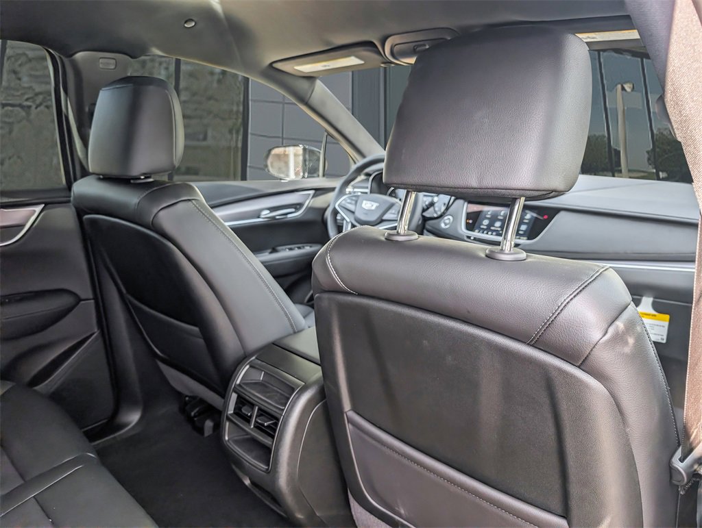 New 2026 Cadillac XT5 Luxury image 19