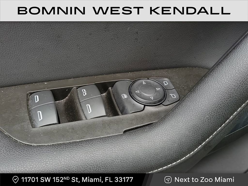 Used 2023 Chevrolet Blazer LT image 25