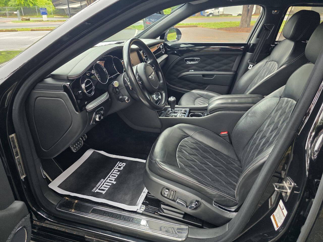 Used 2017 Bentley Mulsanne RWD image 81