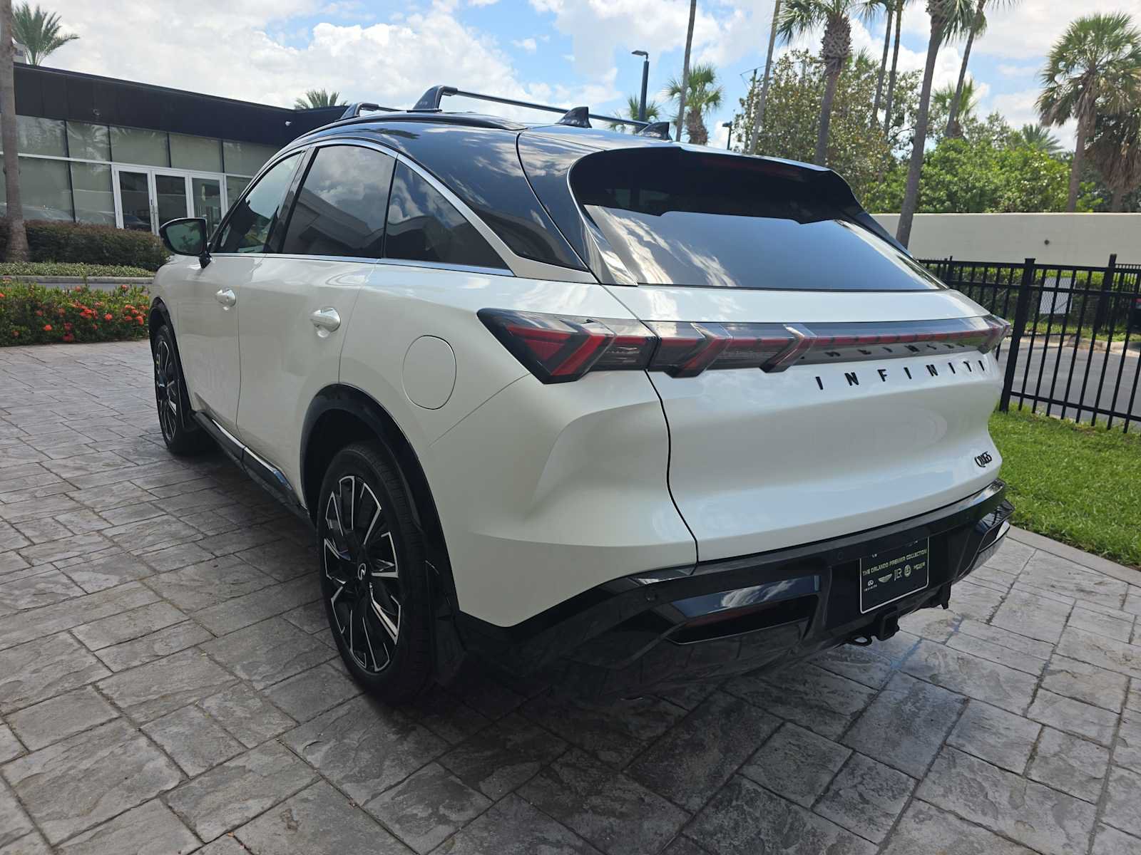 New 2027 INFINITI QX65 Autograph w/ Technology Package AWD/4WD image 6