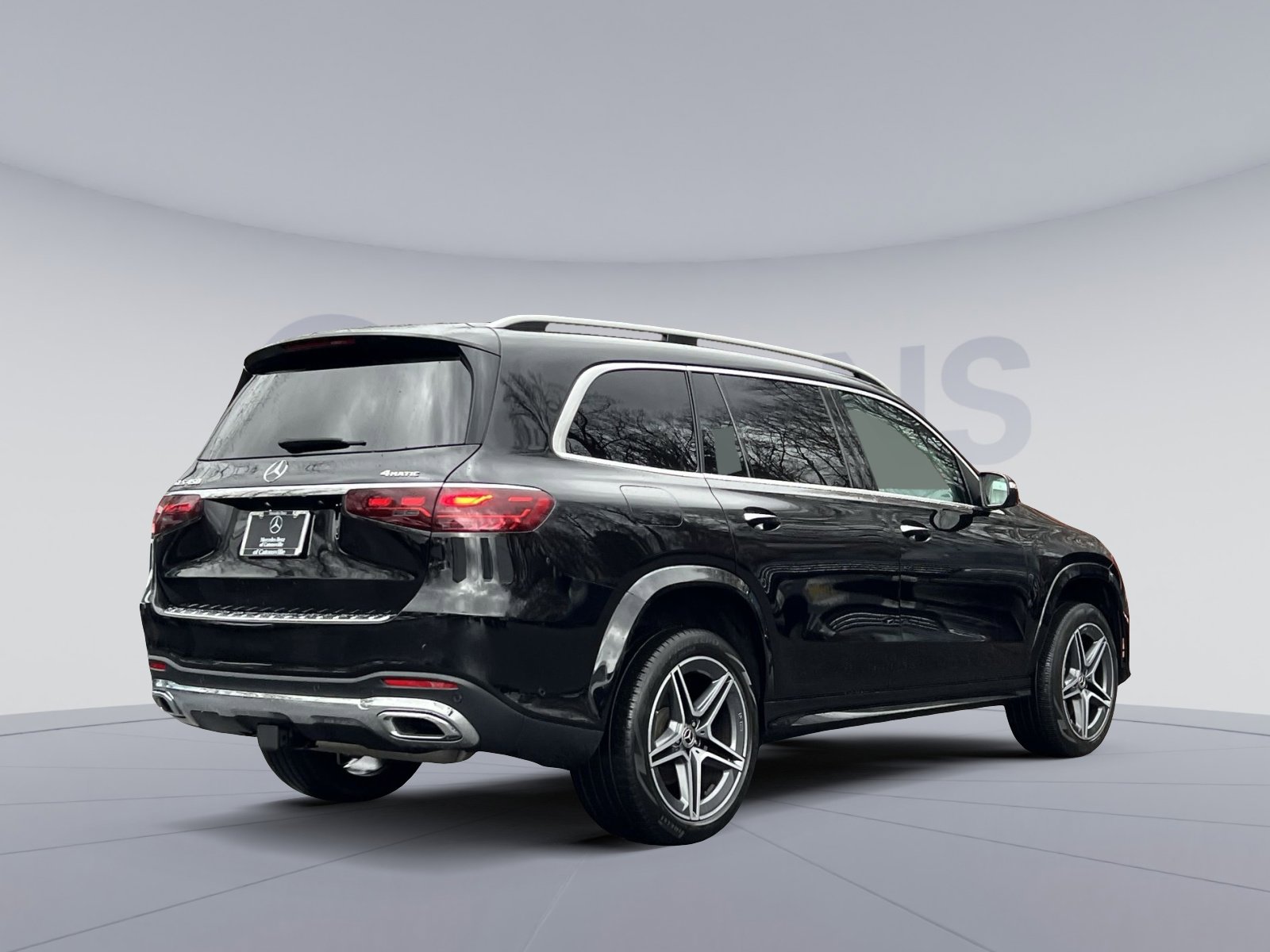 Used 2024 Mercedes-Benz GLS 450 4MATIC image 5