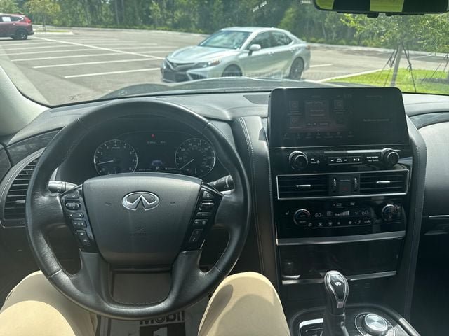 Used 2024 INFINITI QX80 Luxe AWD/4WD image 2