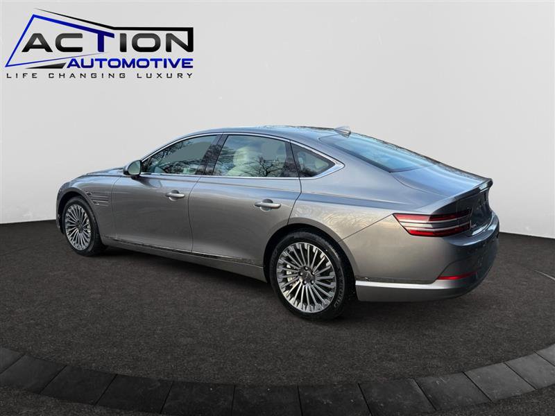 Used 2024 Genesis G80 image 6