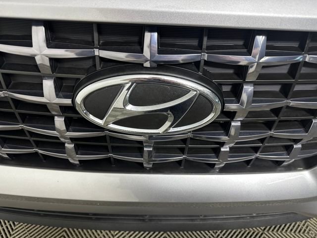 Certified 2023 Hyundai Venue SEL image 9