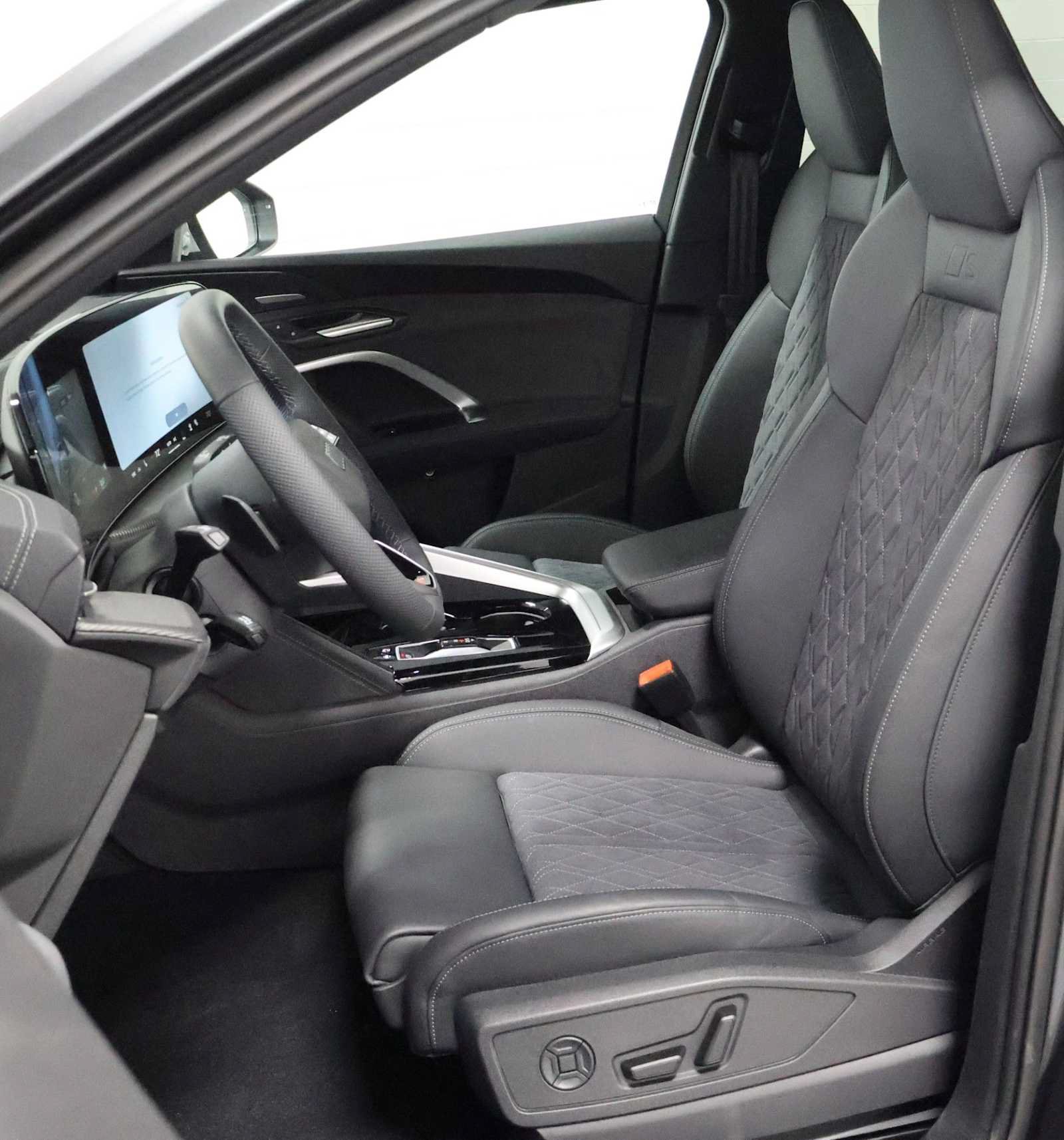 New 2026 Audi SQ5 Premium Plus AWD/4WD image 5