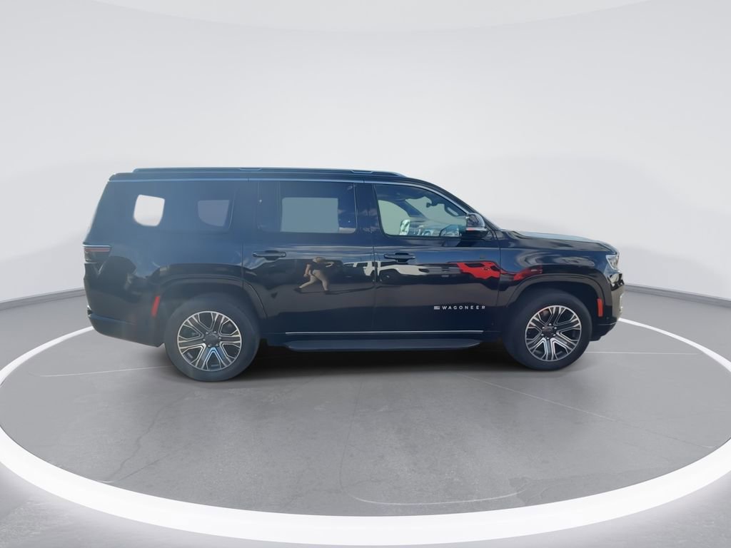 Used 2023 Jeep Wagoneer Series II AWD/4WD image 9