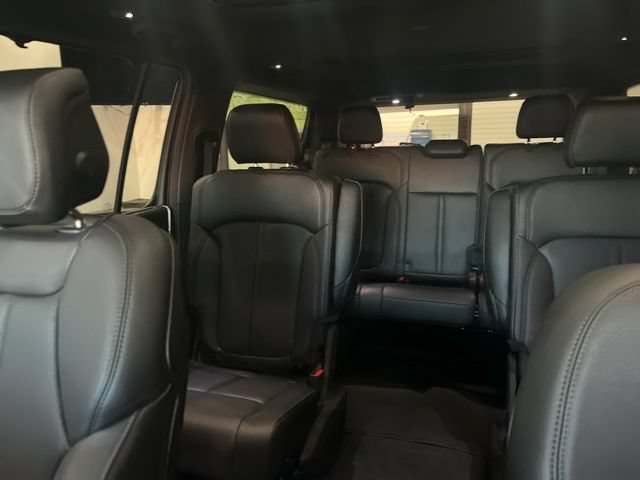 New 2025 Jeep Wagoneer Series II w/ Convenience Group I AWD/4WD image 13