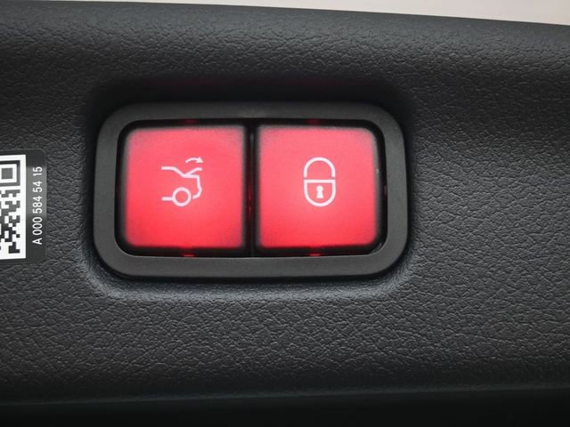 New 2026 Mercedes-Benz C 300 Sedan image 16