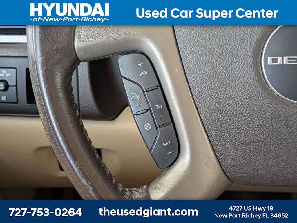 Used 2013 GMC Yukon XL Denali RWD image 36