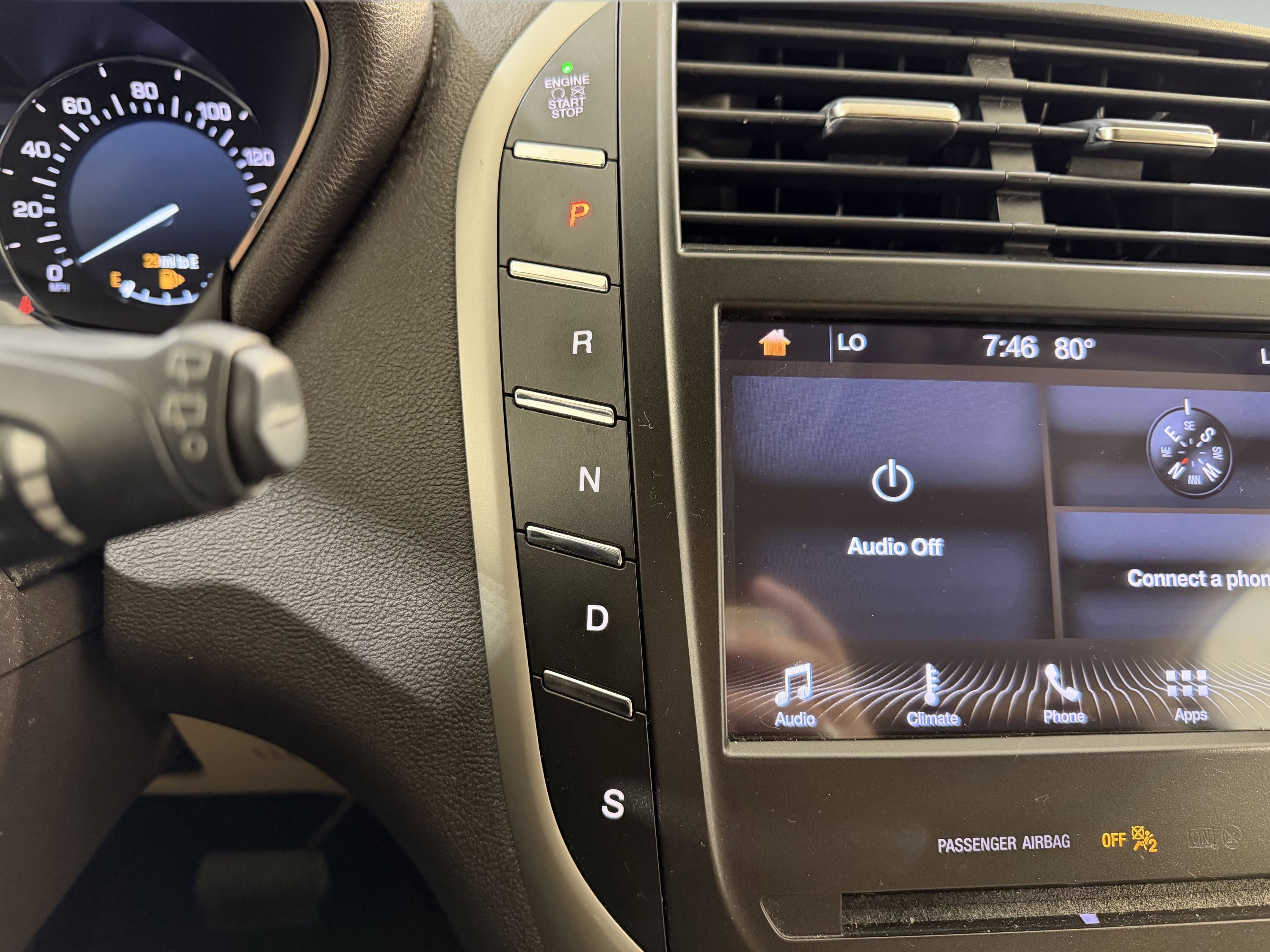 Used 2019 Lincoln MKC Premiere FWD image 19