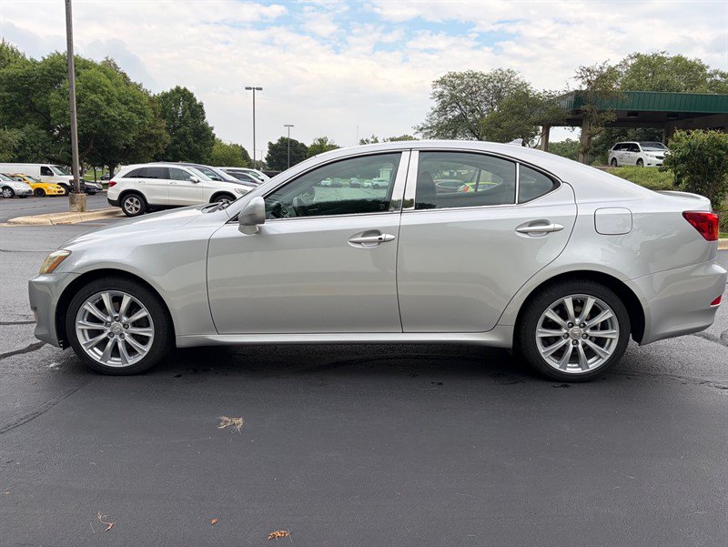 Used 2007 Lexus IS 250 AWD w/ Preferred Accessory Pkg image 9