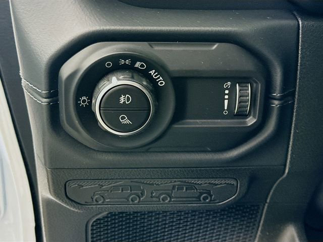 New 2025 Jeep Gladiator Sport image 10