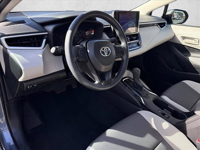 Certified 2025 Toyota Corolla LE FWD image 9