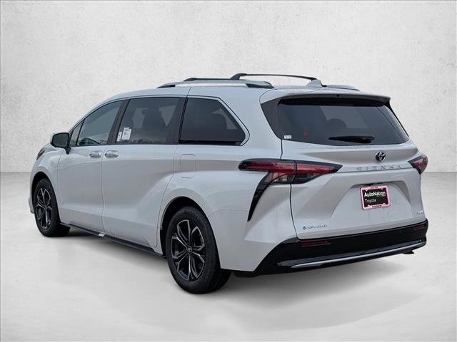 New 2026 Toyota Sienna Platinum image 3