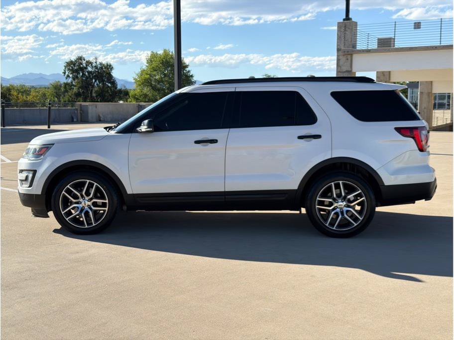 Used 2017 Ford Explorer Sport w/ Equipment Group 401A AWD/4WD image 4