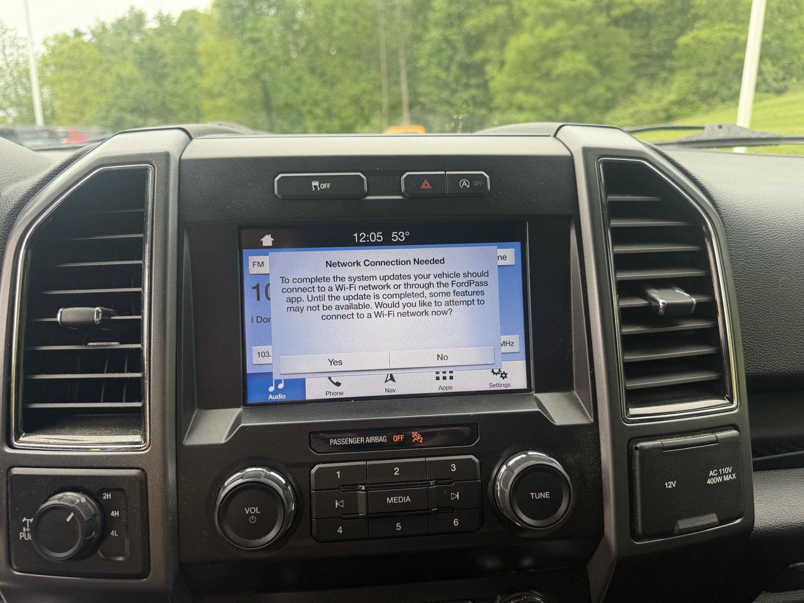 Used 2019 Ford F150 XLT w/ Equipment Group 302A Luxury AWD/4WD image 18