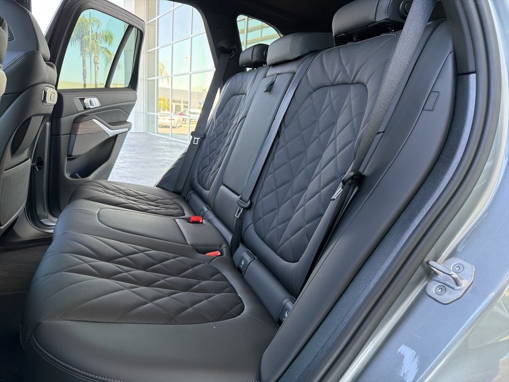 New 2026 BMW X5 xDrive40i w/ Premium Package AWD/4WD image 13
