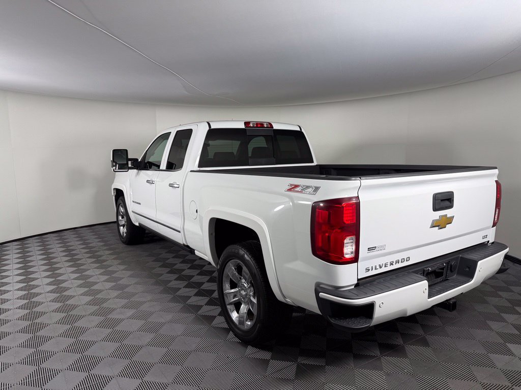Used 2017 Chevrolet Silverado 1500 LTZ Z71 w/ LTZ Plus Package AWD/4WD image 3