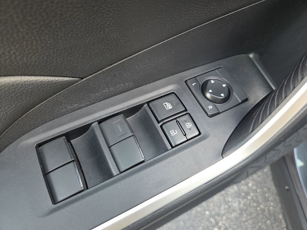 Used 2024 Toyota RAV4 LE image 22