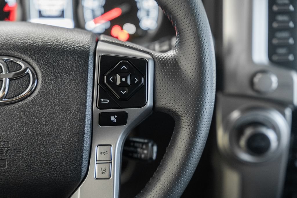Used 2023 Toyota 4Runner Limited AWD/4WD image 26
