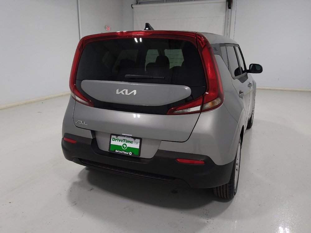 Used 2022 Kia Soul LX image 7