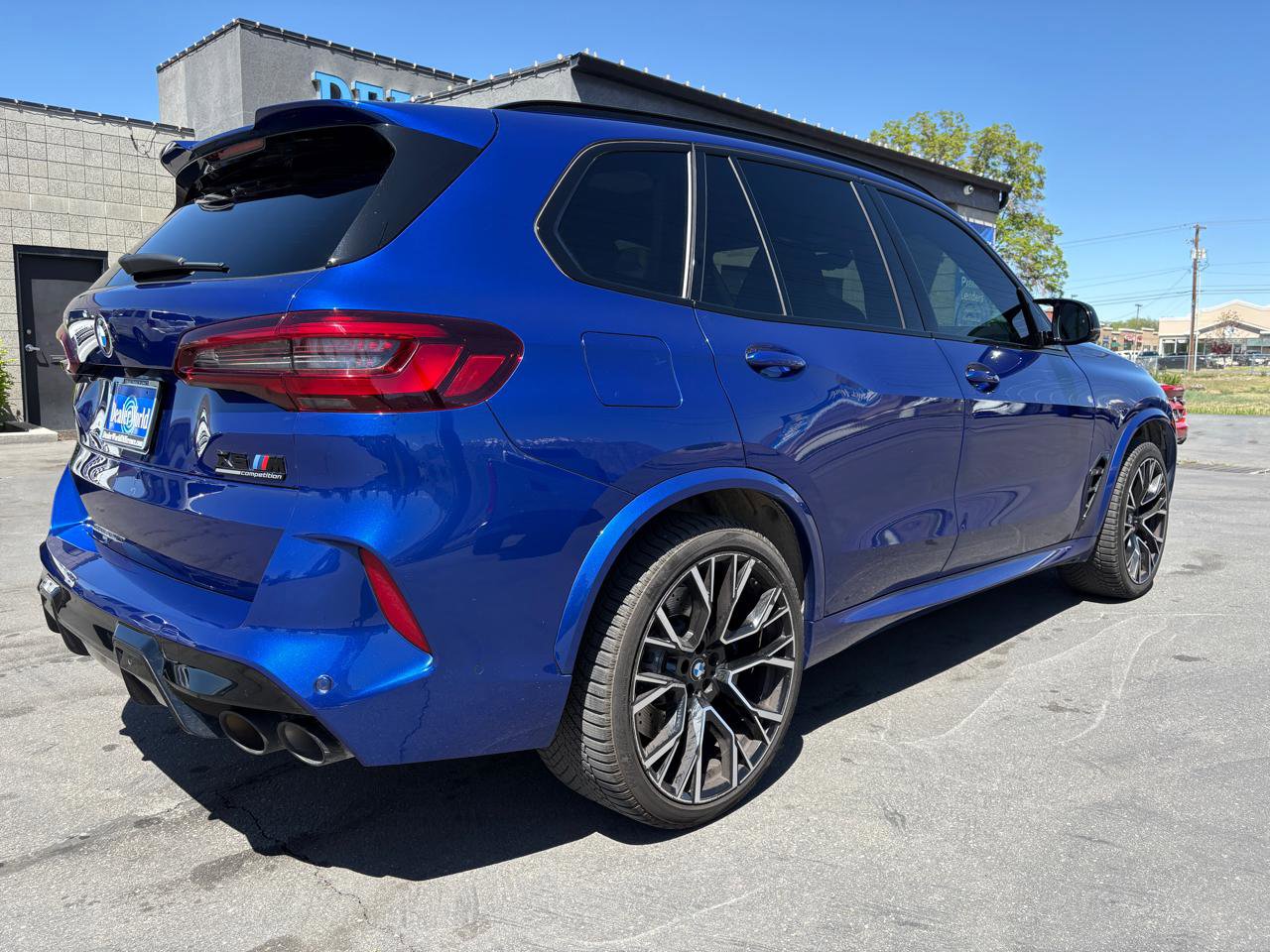 Used 2022 BMW X5 M w/ Competition Package 2 AWD/4WD image 5