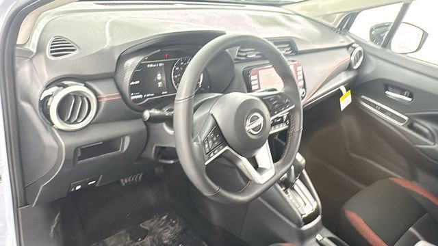 New 2025 Nissan Versa SR w/ Trunk Package image 32
